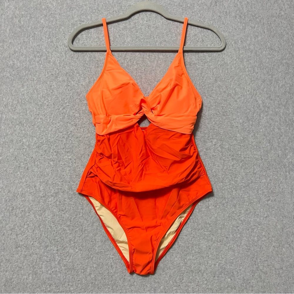 Cupshe Twist Front Color Block One Piece Swimsuit NWT Size Medium Orange Cutout - Picture 3 of 12
